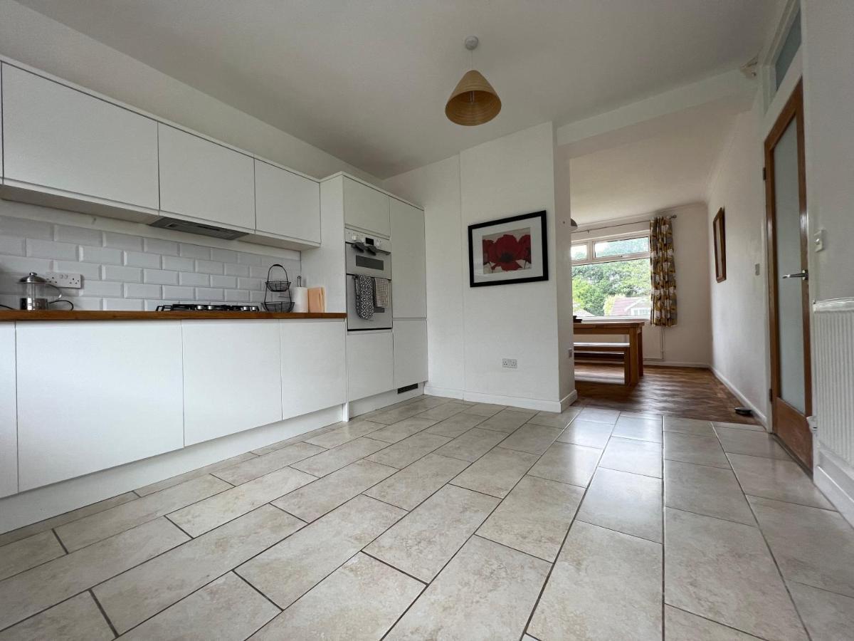 Gower Getaway - Parking & Ensuite Swansea Exterior photo